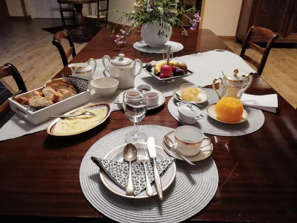 Le Domaine Des Platanes Bed and Breakfast Bourg-Charente Εξωτερικό φωτογραφία